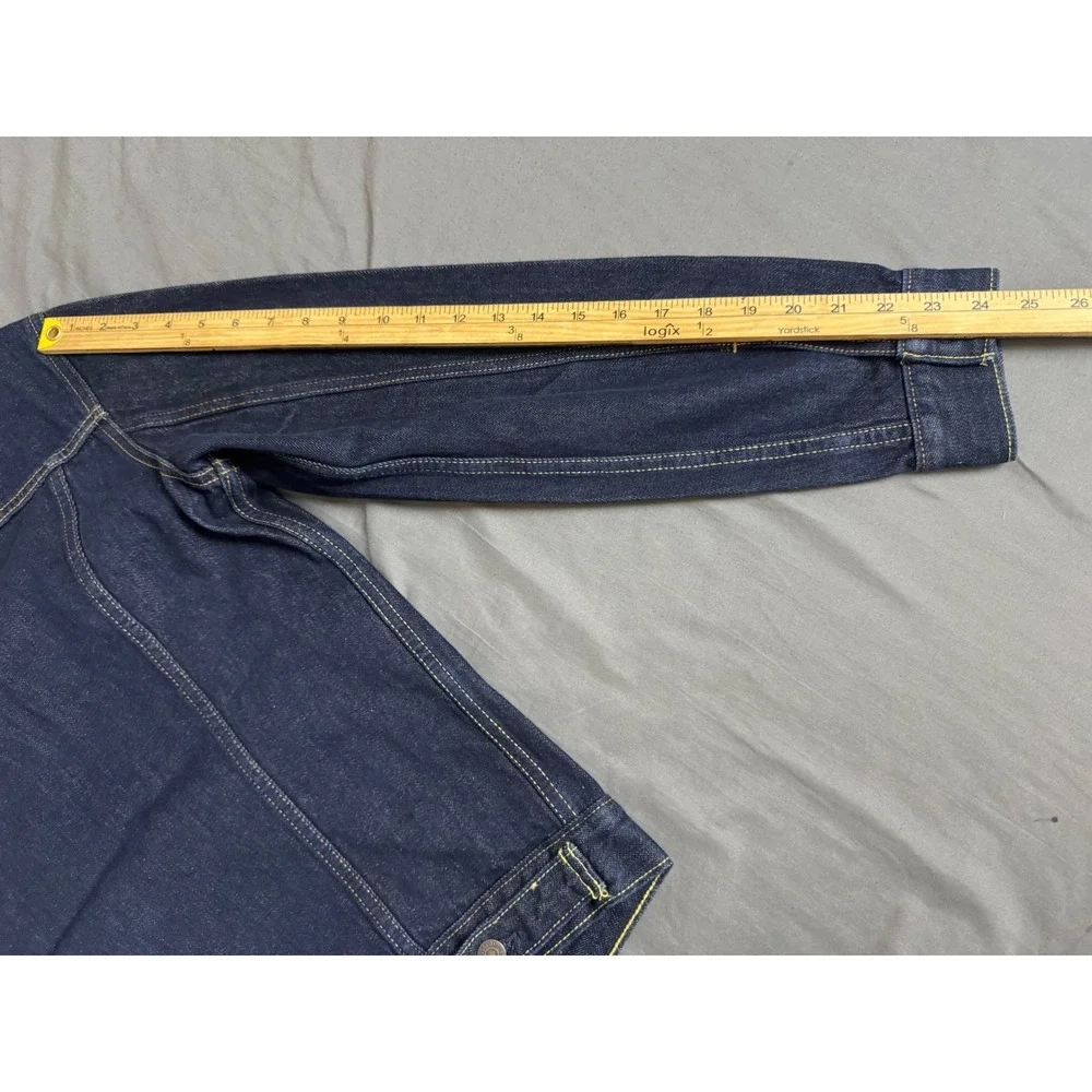 Levis Mens The Trucker Jacket Dark Indigo Denim Standard Fit Size Medium NWT